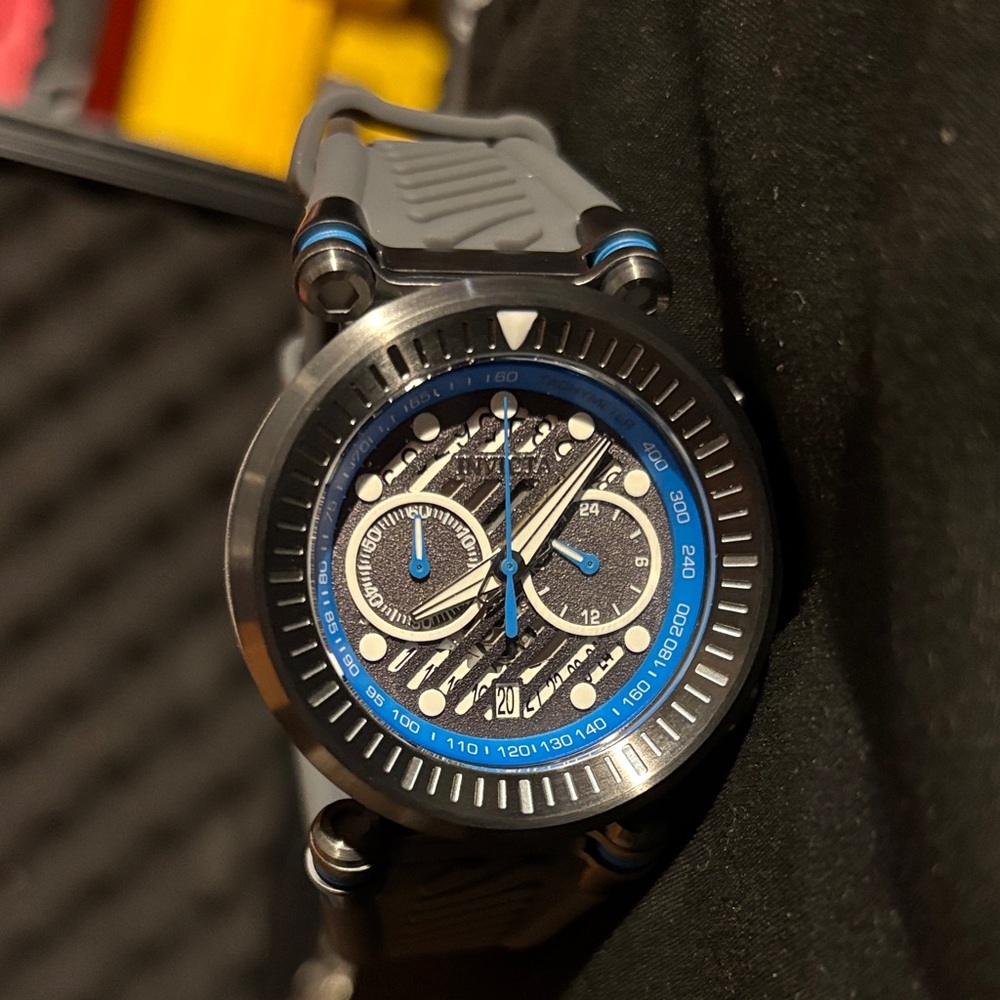 Invicta Speedway Men’s Chronograph Quartz Watch – Model 34804